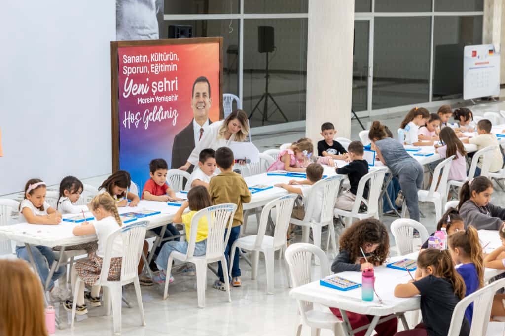 Thumbnail Yenişehir’de Minik Eller Renklerle Buluştu (3)