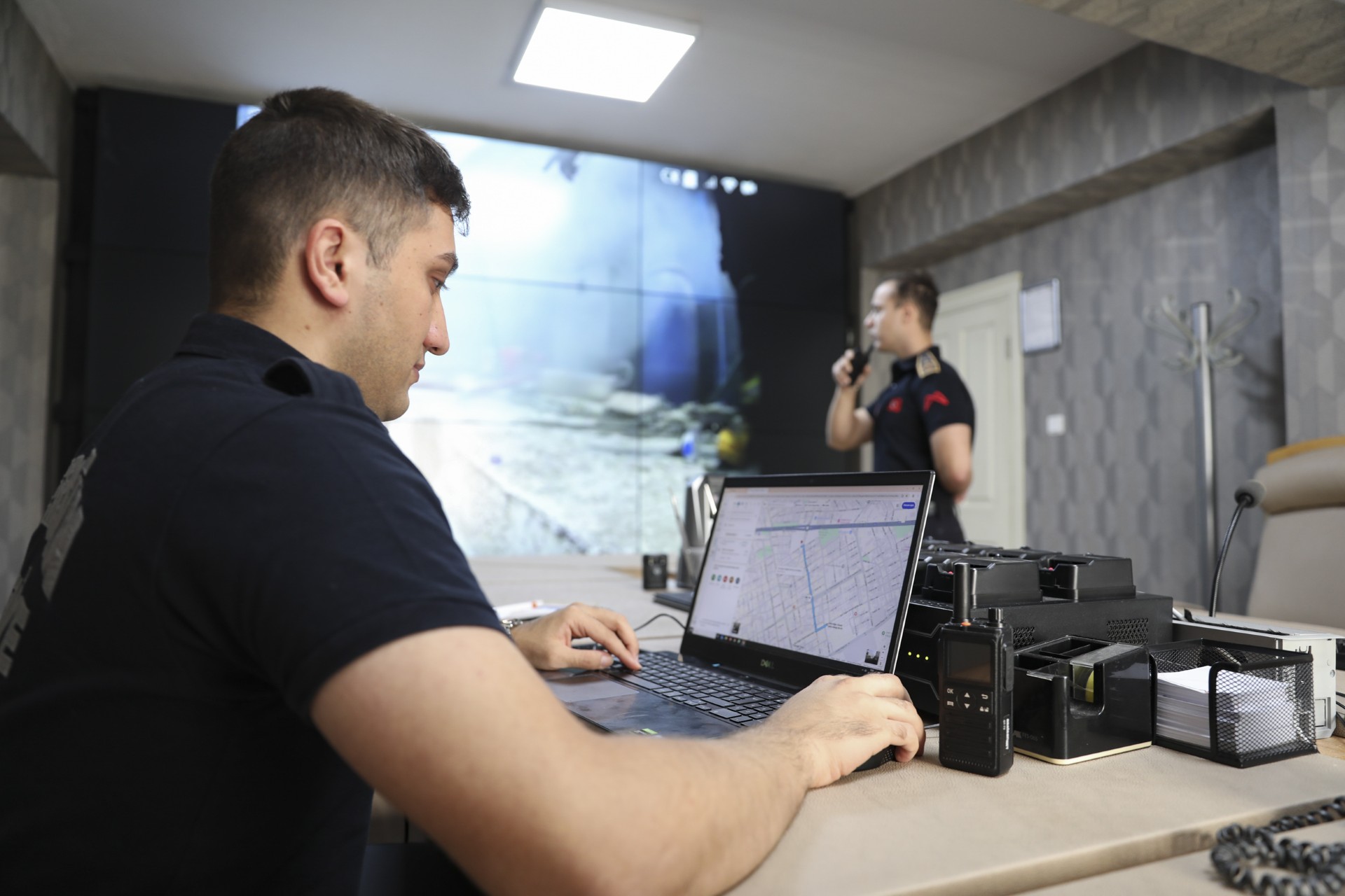 Thumbnail Akom Uzaktan İzleme Si̇stemi̇ İle Deneti̇mi̇ni̇ Güçlendi̇rdi̇ (4)