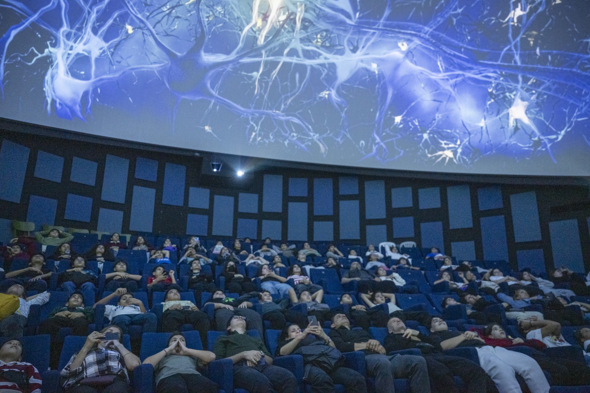 Thumbnail Ara Tati̇li̇n Vazgeçi̇lmezi̇ Mercan Bi̇li̇m Merkezi̇ Oldu (8)