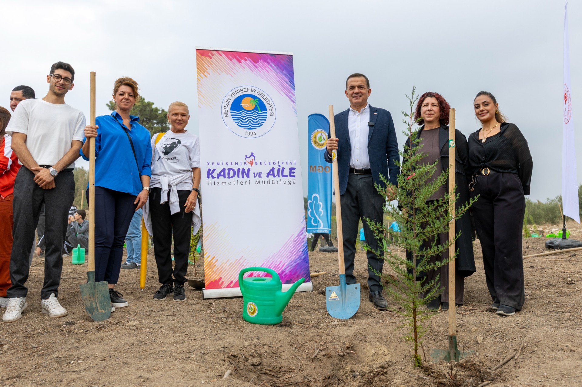 Thumbnail Başkan Özyiğit, Emirler’deki Yeşil Seferberliğe Katıldı (9)