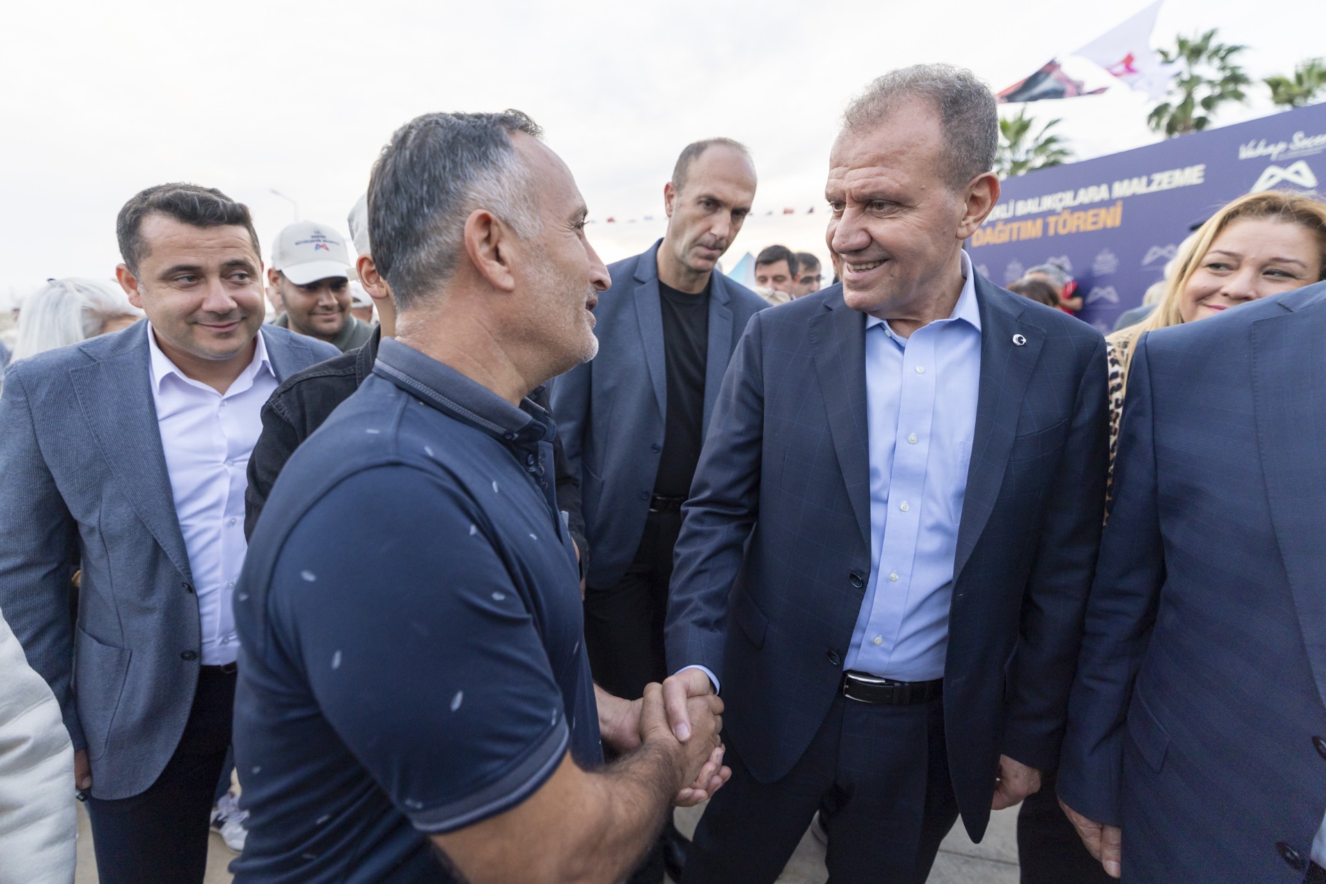 Thumbnail Başkan Seçer, ‘Küçük Ölçekli̇ Balikçilara Malzeme Dağitim Töreni̇’ne Katildi (6)