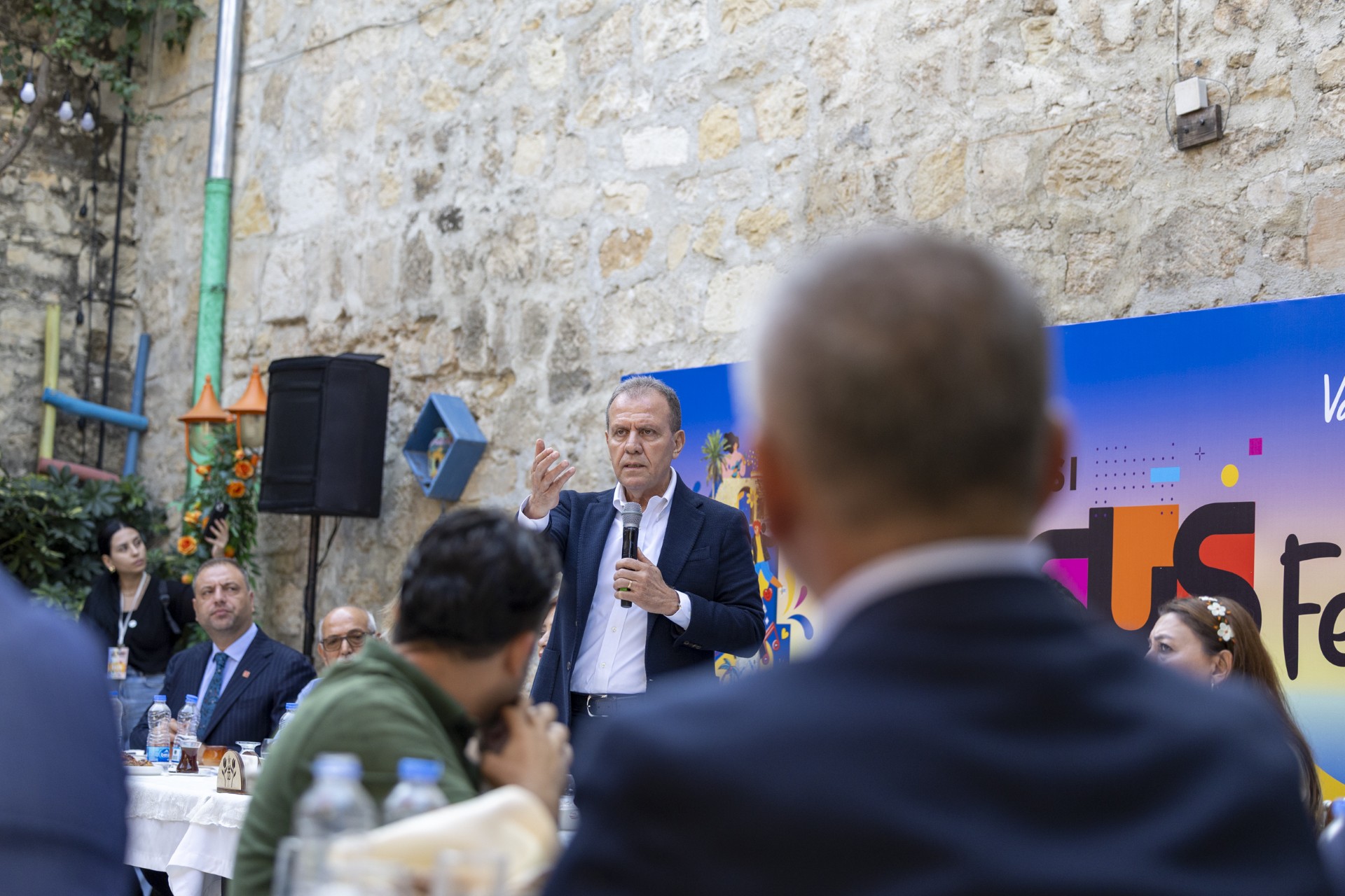 Thumbnail Başkan Seçer Ve Meral Seçer, Turi̇zm Acenteleri̇ Ve Otel İşletmeleri̇ni̇n Temsi̇lci̇leri̇ İle Bi̇r Araya Geldi̇ (6)-1