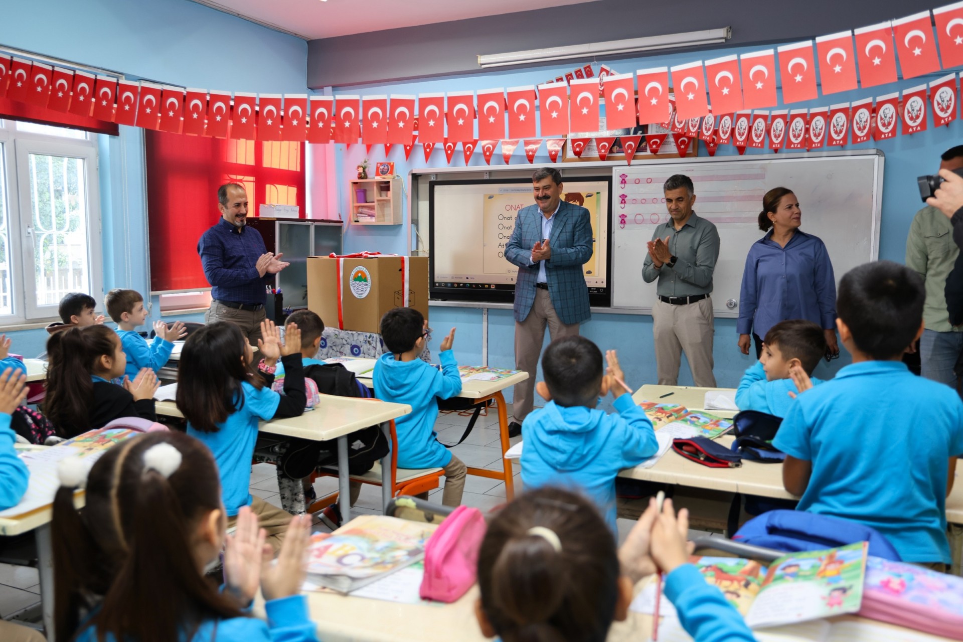 Thumbnail Başkan Yıldız Öğrencileri Ziyaret Etti (3)