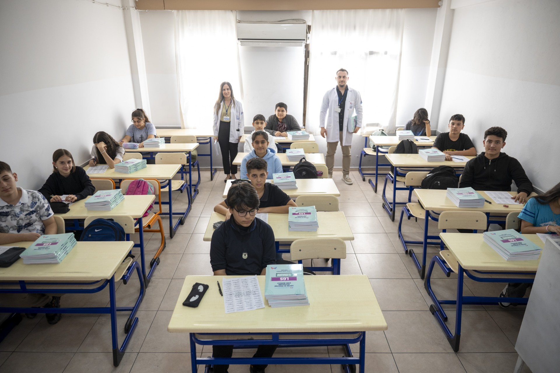 Thumbnail Büyükşehi̇r Kurs Merkezleri̇nde Ücretsi̇z Kaynak Ki̇taplar Dağitildi (1)