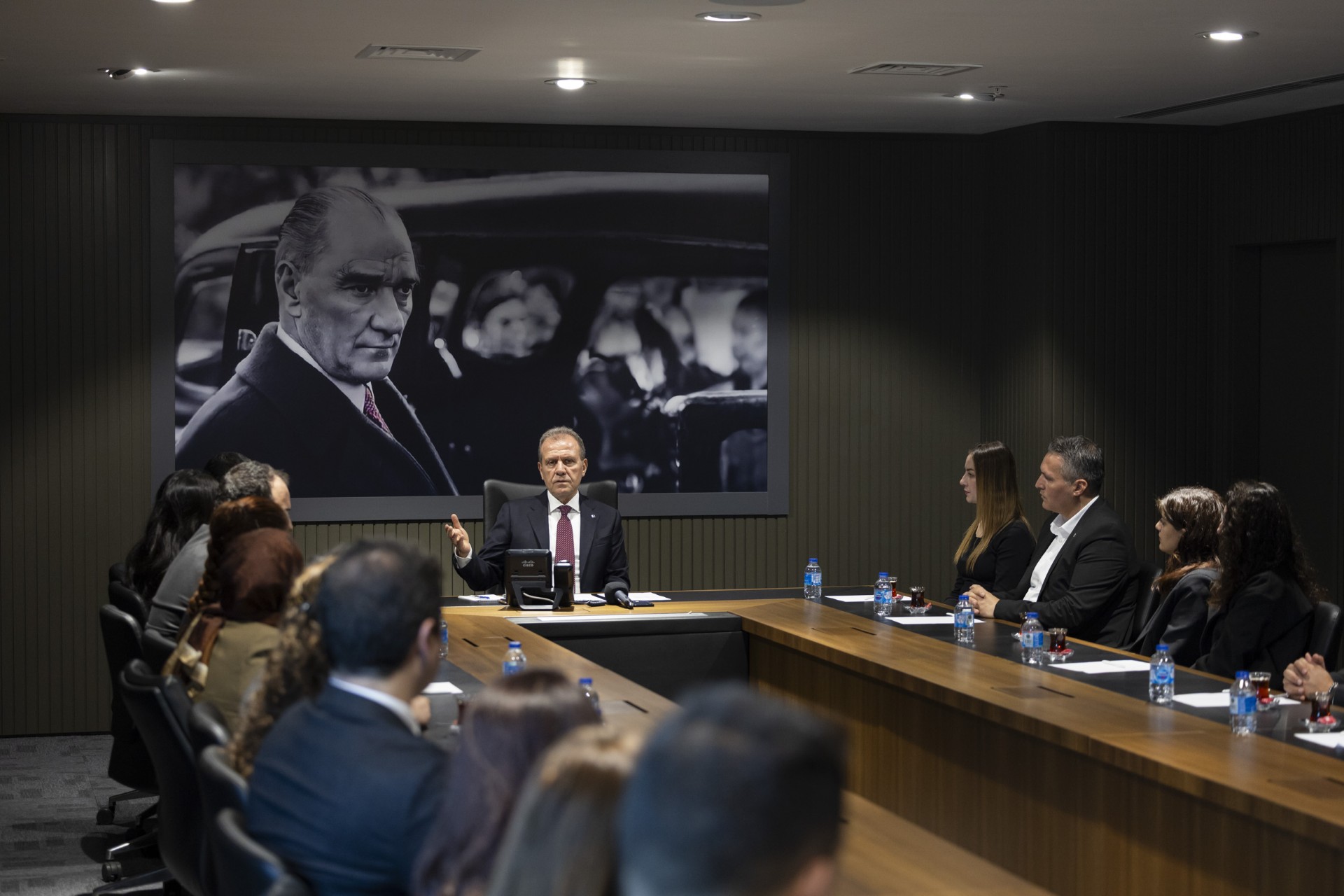 Thumbnail Büyükşehi̇r’i̇n Emektar Öğretmenleri̇nden, Başkan Seçer’e Zi̇yaret (3)