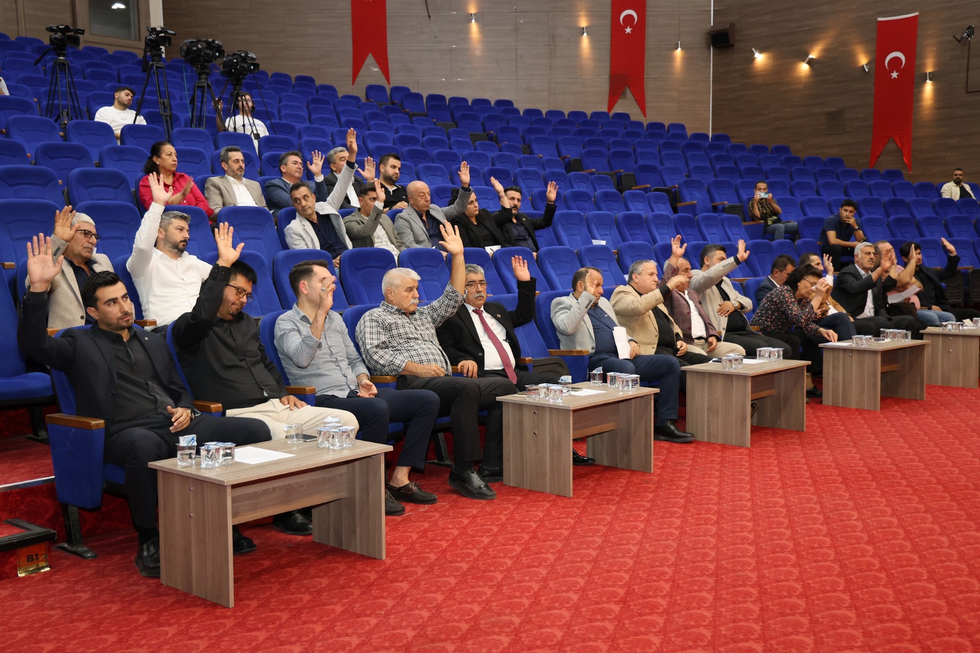 Thumbnail Meclis Toplantısı (1)-7