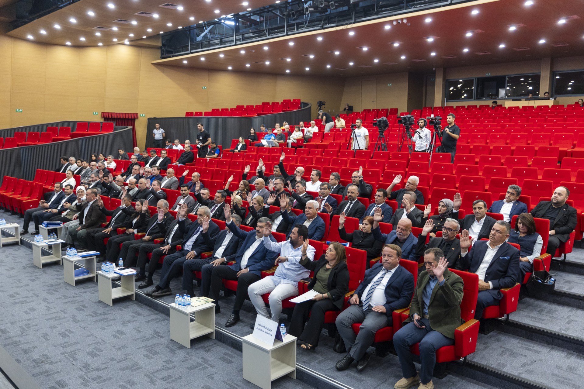 Thumbnail Mersi̇n Büyükşehi̇r Beledi̇ye Mecli̇si̇’ni̇n Kasim Ayi 1. Bi̇rleşi̇mi̇ Gerçekleşti̇ri̇ldi̇ (4)