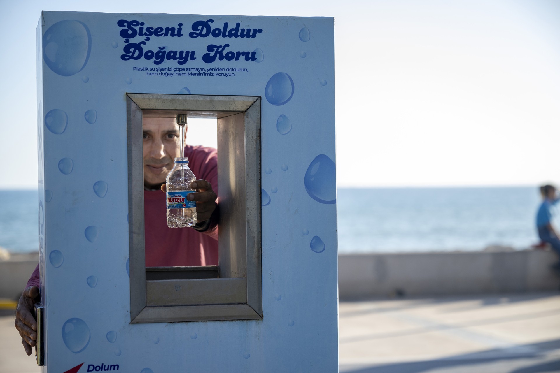 Thumbnail Mersi̇n Büyükşehi̇r Beledi̇yesi̇ 1 Ton Plasti̇k Atiği Geri̇ Dönüştürdü (3)