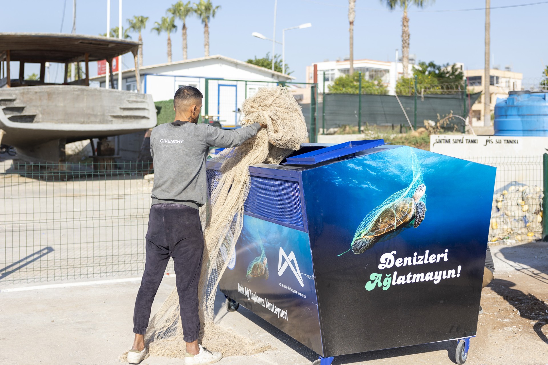 Thumbnail Mersi̇n Büyükşehi̇r Beledi̇yesi̇’nden Akdeni̇z’i̇ Koruyacak Yeni̇ Bi̇r Proje… (1)