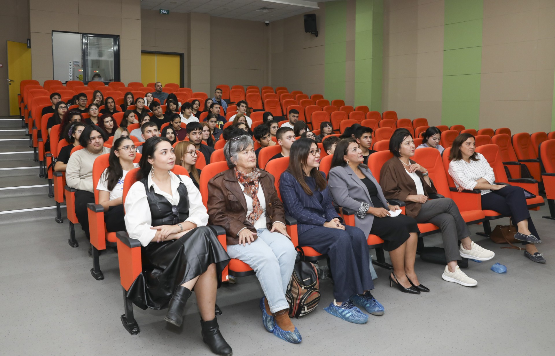 Thumbnail Mersi̇n Büyükşehi̇r, Dünya Çocuk Haklari Günü’nde Çocuklara Haklarini Öğretti̇ (2)