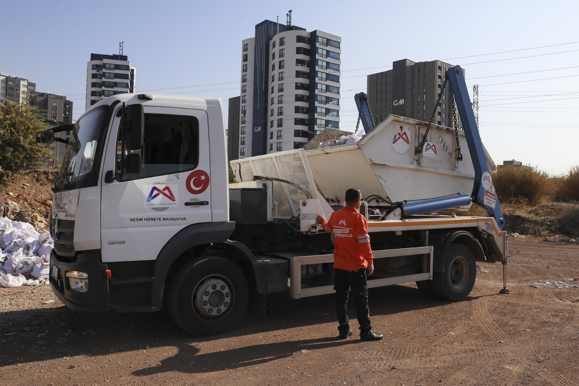 Thumbnail Mersi̇nde Harfi̇yat Taşima Süreci̇ Büyükşehi̇ri̇n Deneti̇mi̇ Altinda (2)