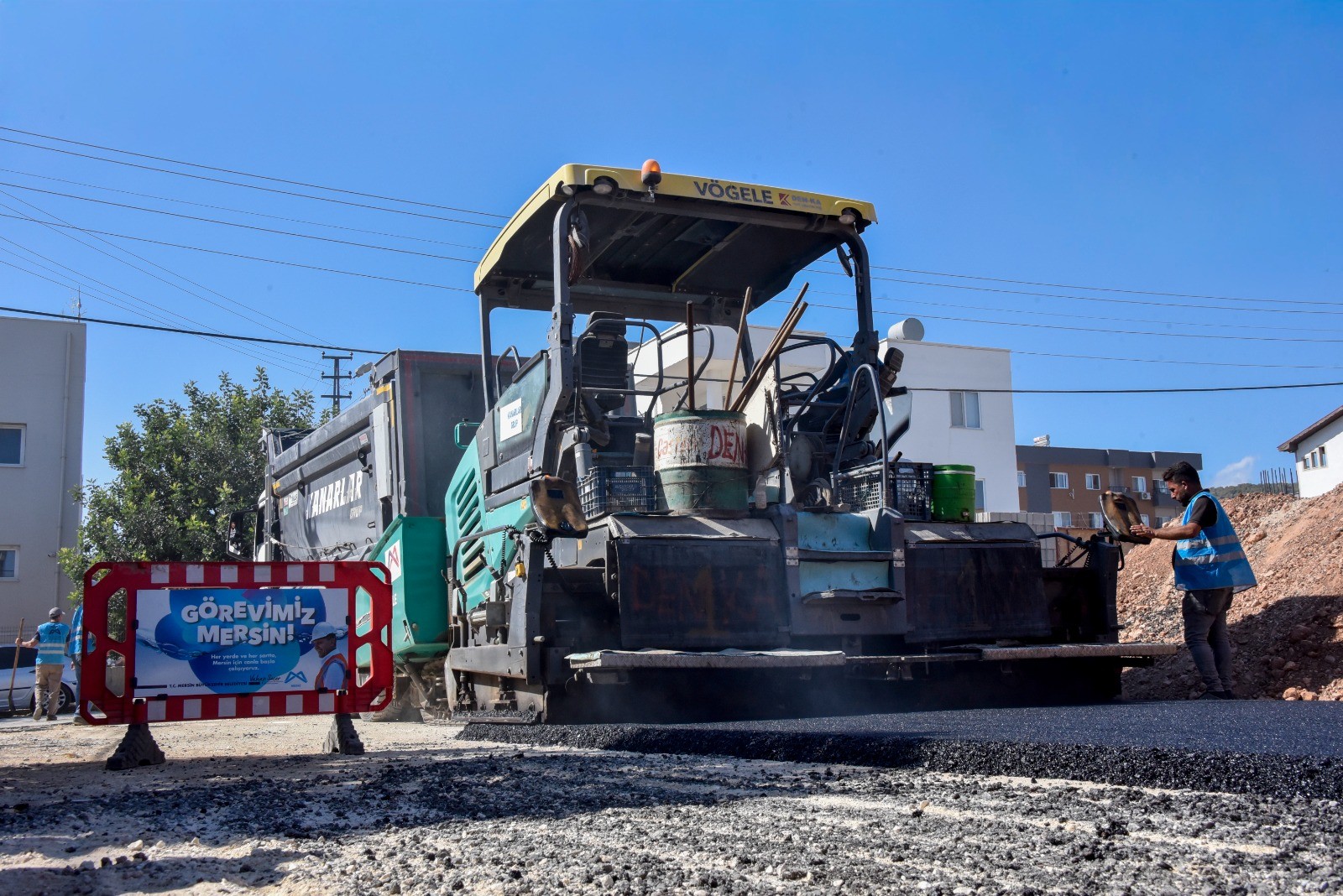 Thumbnail Meski̇, Sayağzi Mahallesi̇’nde Hem Altyapiyi Hem De Üstyapiyi Modern Hale Geti̇rdi̇ (2)