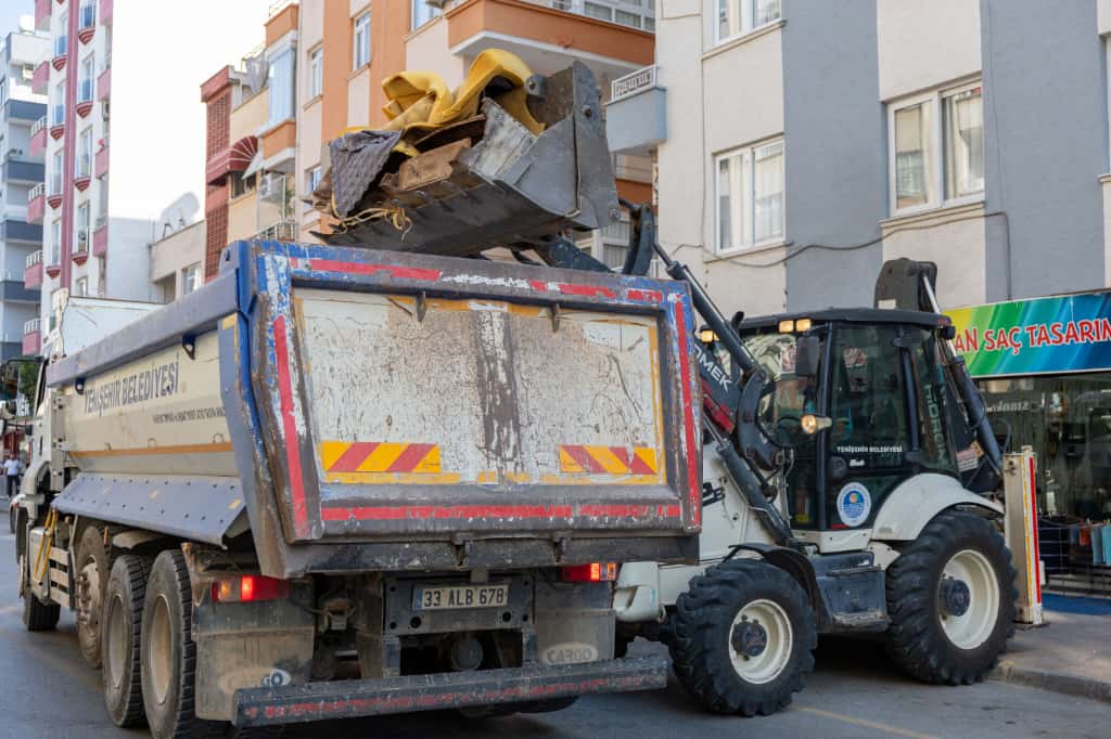 Thumbnail Yenişehir’de Kaldırım Işgallerine Geçit Yok (3)