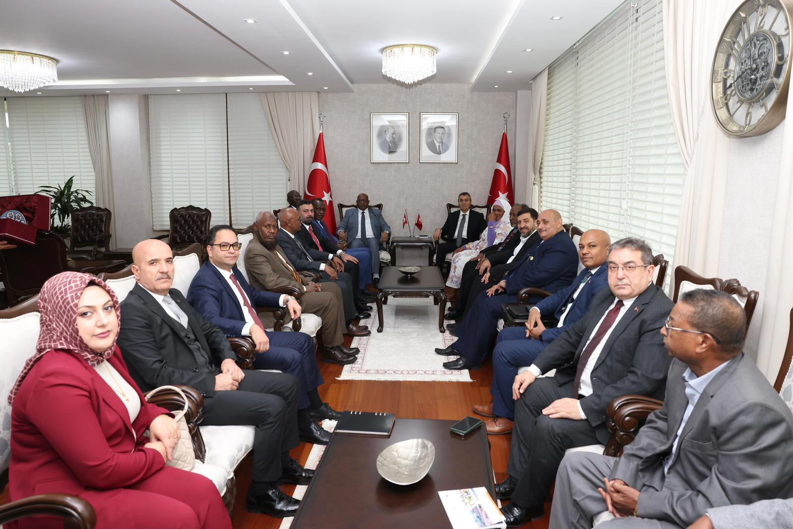 Ff6E0697 B03C 46C1 9E4B 86Bbd53E7167