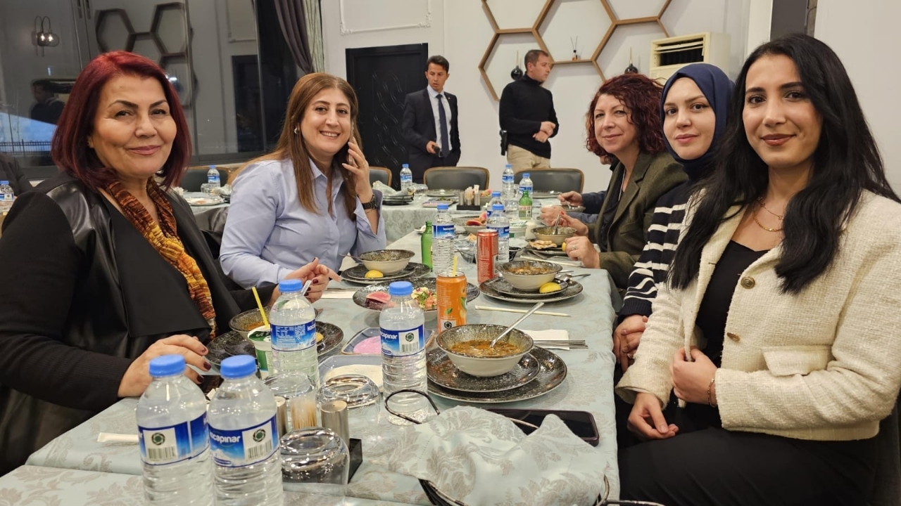 Picsart 25 12 05 04 52 23 238