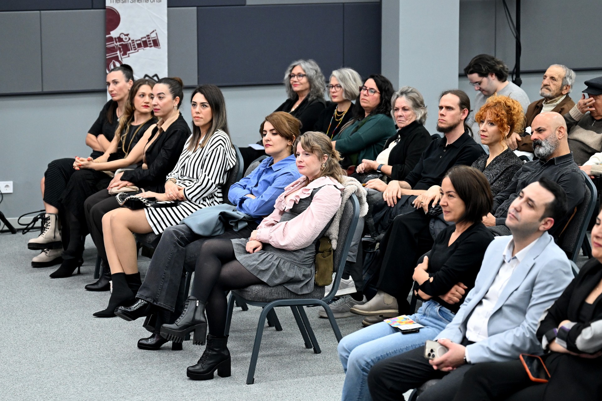 Thumbnail 28. Uçan Süpürge Uluslararasi Kadin Fi̇lmleri̇ Festi̇vali̇ Büyükşehi̇r’i̇n Destekleri̇yle Mersi̇n’de (5)