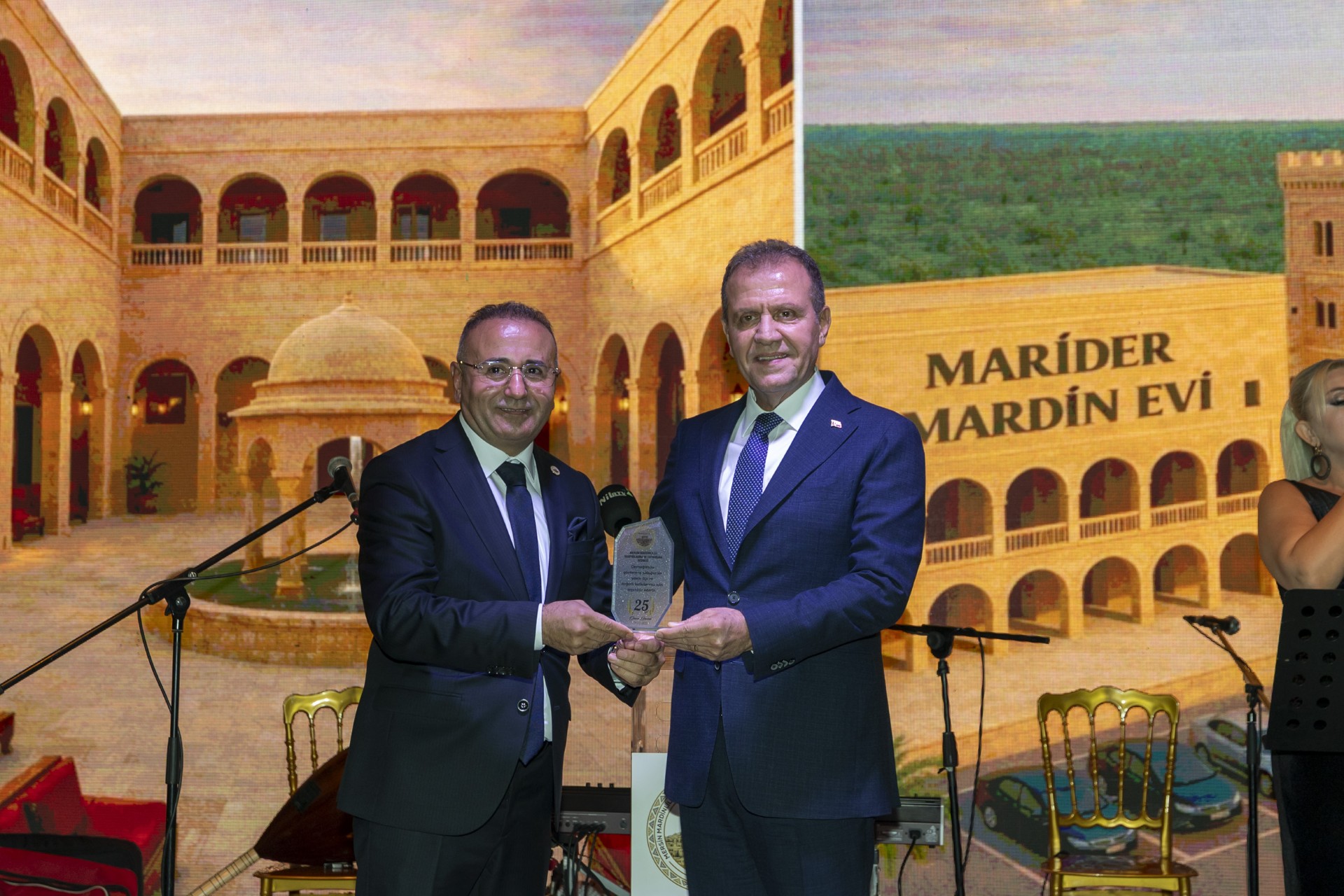 Thumbnail Başkan Seçer, Mersi̇n Mardi̇nli̇ler Derneği̇ İle Bi̇r Araya Geldi̇ (3)