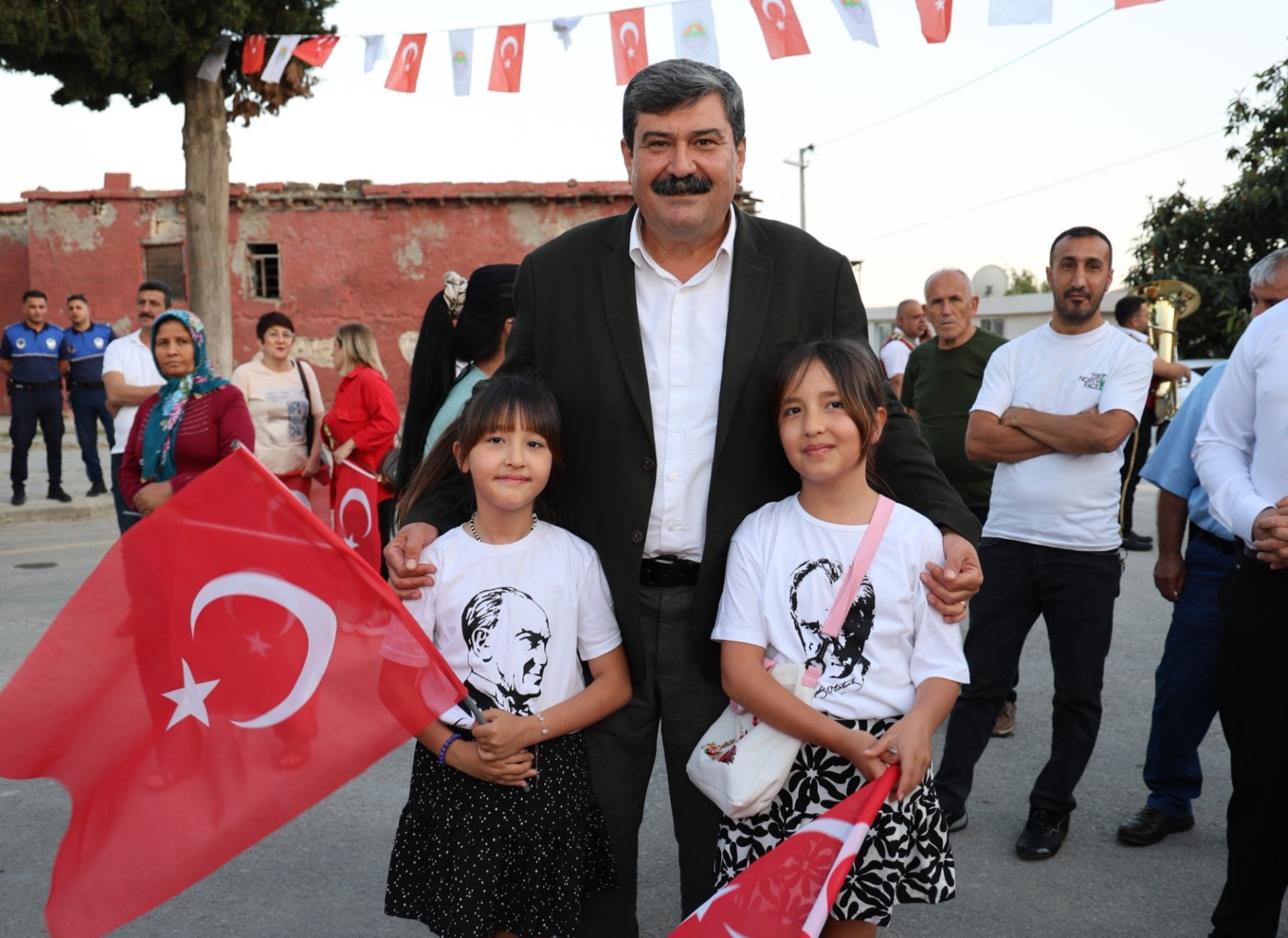 Thumbnail Başkan Yıldız, Mersinlileri Yürüyüşe Davet Etti