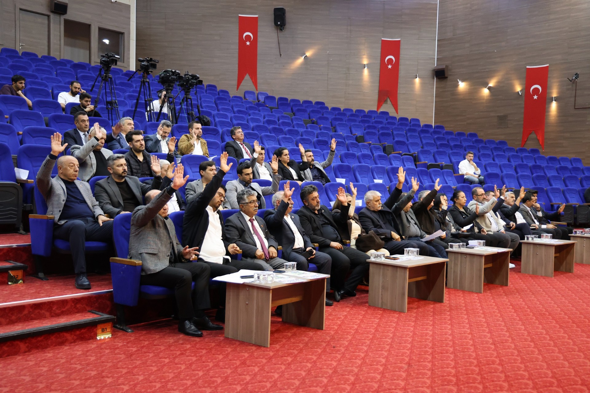 Thumbnail Meclis Toplantısı (2)-7