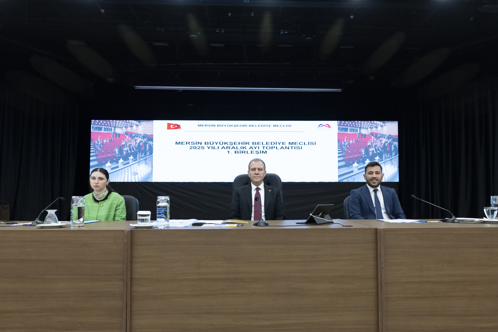 Thumbnail Mersi̇n Büyükşehi̇r Beledi̇ye Mecli̇si̇’ni̇n Aralik Ayi 1. Bi̇rleşi̇mi̇ Gerçekleşti̇ri̇ldi̇ (1)