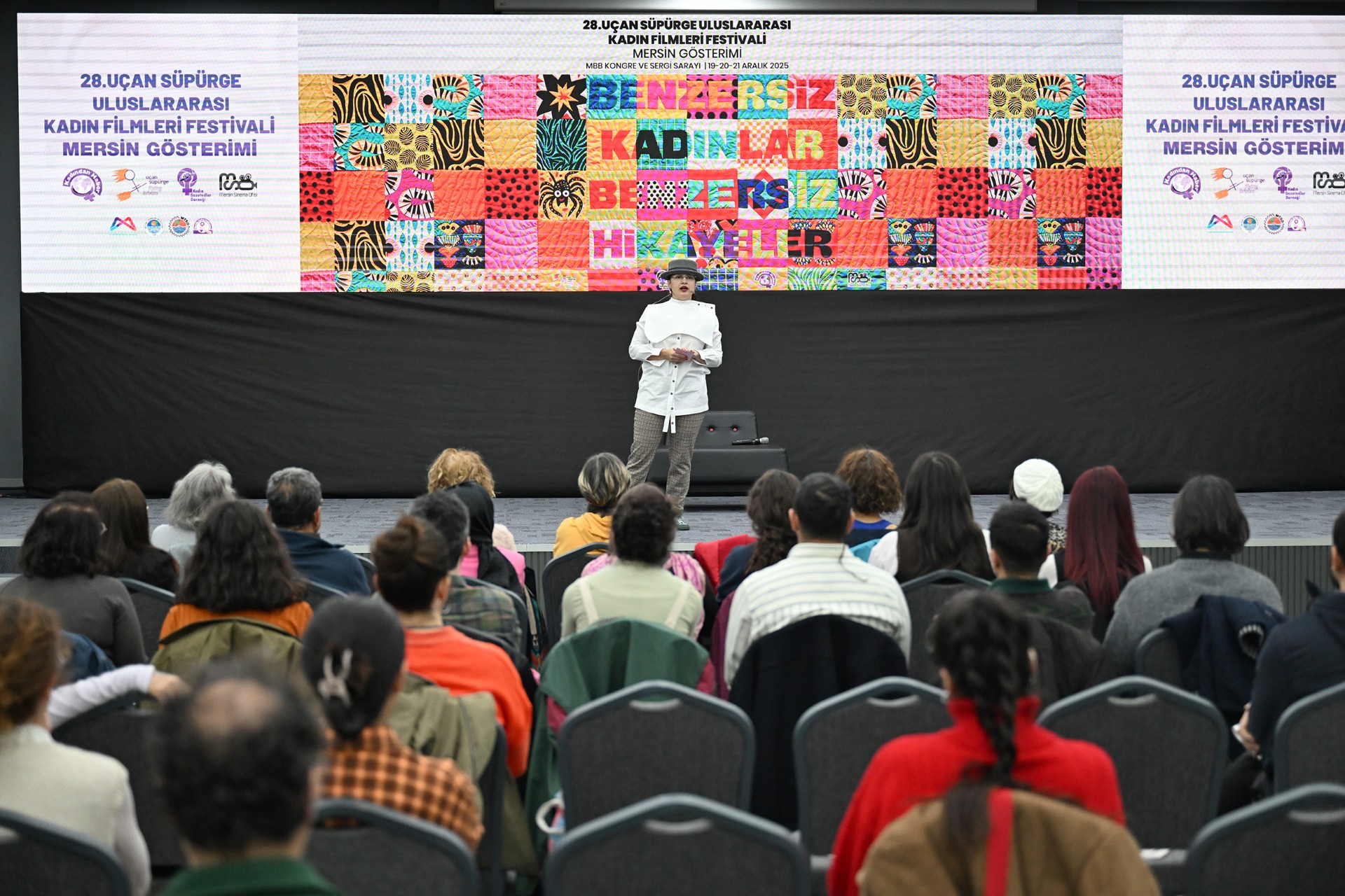 Thumbnail Uçan Süpürge Uluslararasi Kadin Fi̇lmleri̇ Festi̇vali̇ 2. Kez Mersi̇n’de (11)