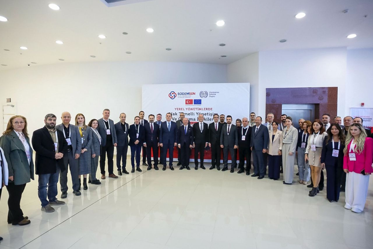 Yenişehir Belediyesi, Yerel Yönetimler Çalıştayı’na Ev Sahipliği Yaptı (2)