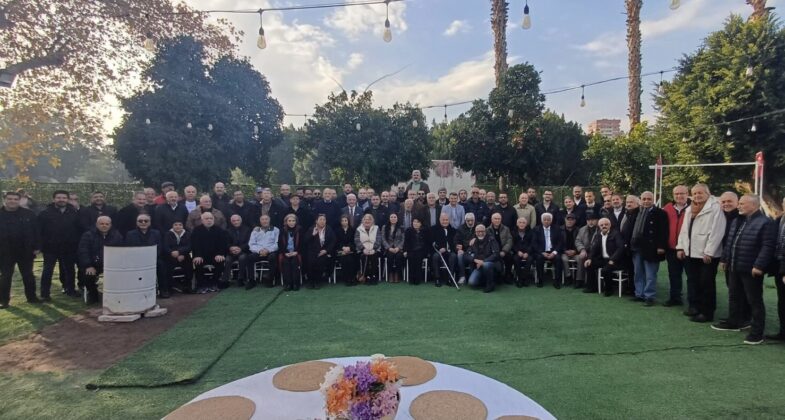 3 F E009 C C C B4 A 4031 B6 D D C C90 D3 A68 E B8 785X420