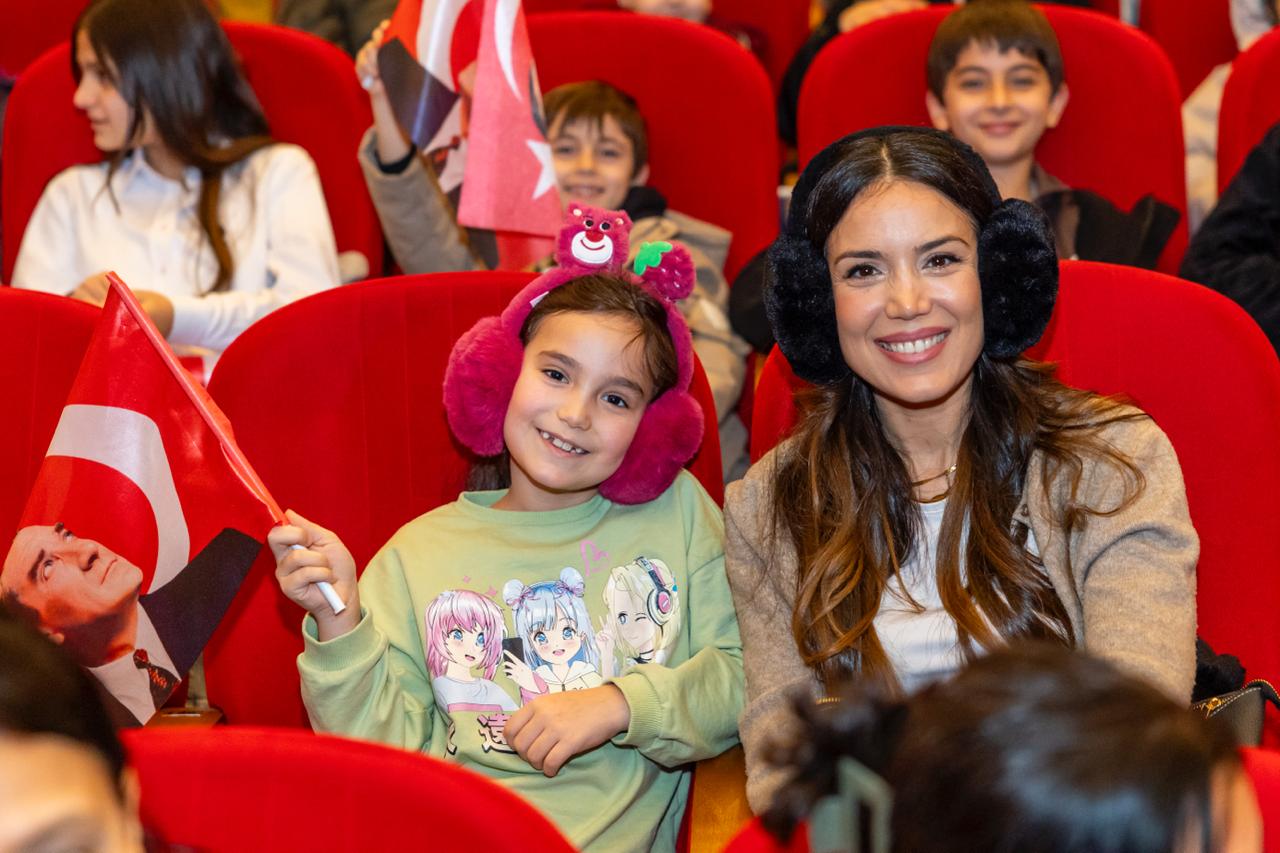 656E9953 Aef6 4Cd7 Bd50 2475D9490037