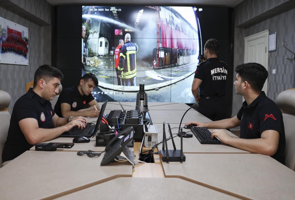 Thumbnail Büyükşehi̇r İtfai̇yesi̇ İle Mersi̇n Daha Da Güvenli̇ (9)