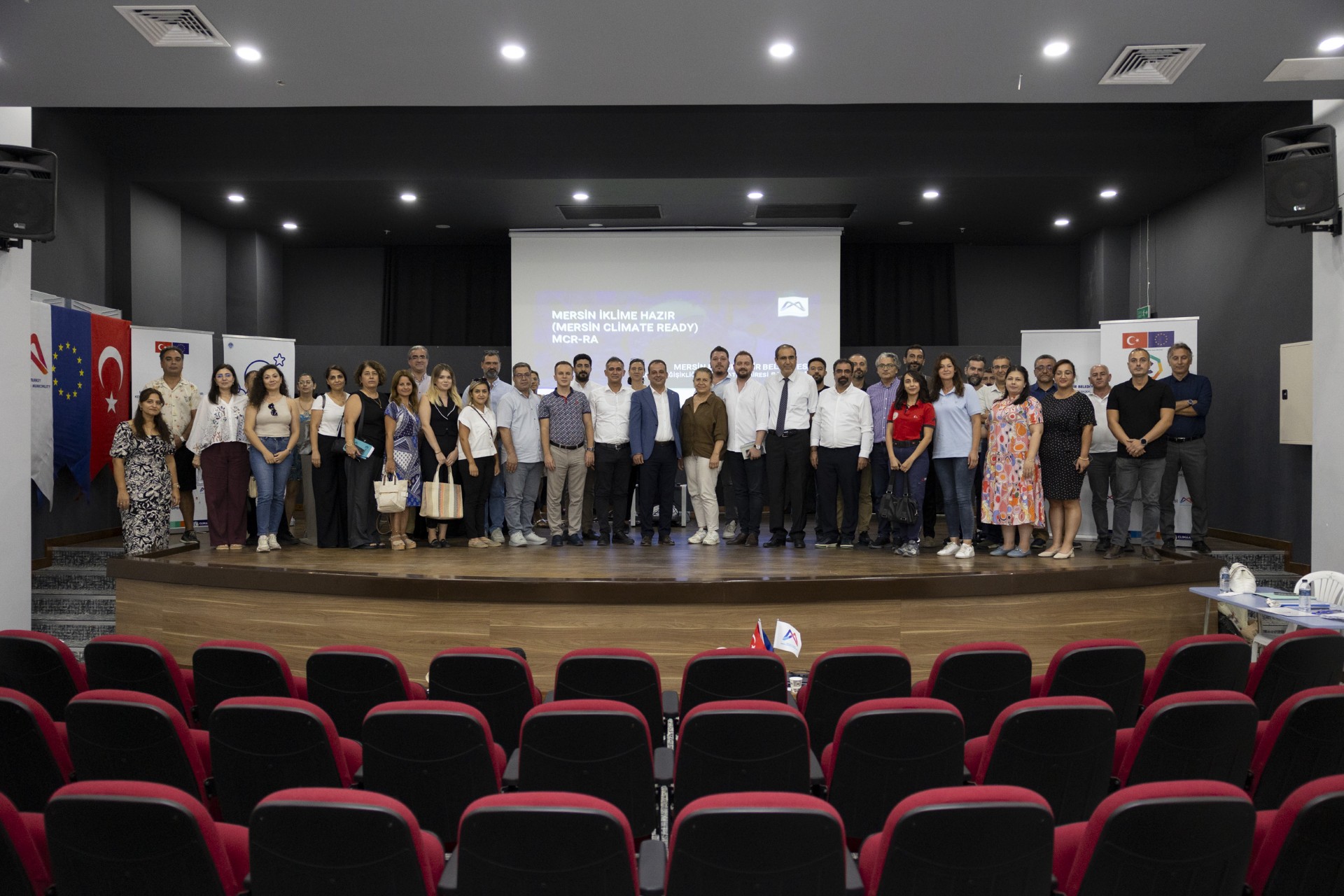 Thumbnail Mersi̇n Büyükşehi̇r’i̇n İkli̇m Çalişmalari Cdp İle Tesci̇llendi̇ (1)