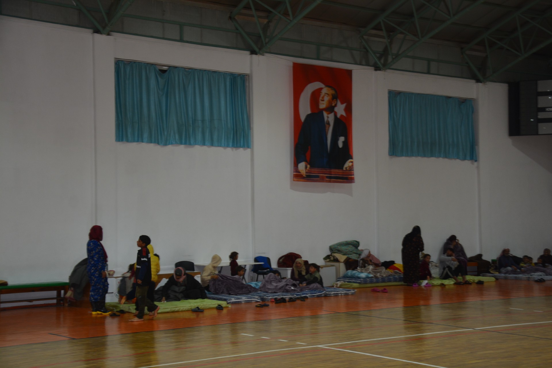 Thumbnail Su Baskini Yüzünden Mahsur Kalan Tarim İşçi̇leri̇ Büyükşehi̇r Tarafindan Tahli̇ye Edi̇ldi̇ (3)