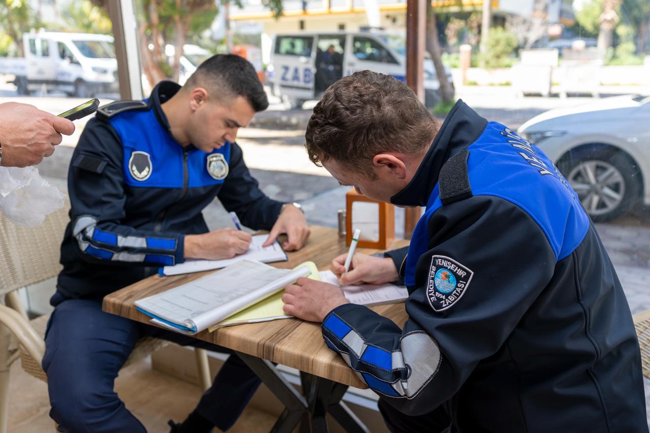 92Ed1050 Fea2 4Efd 9176 D9C6Ac467E18