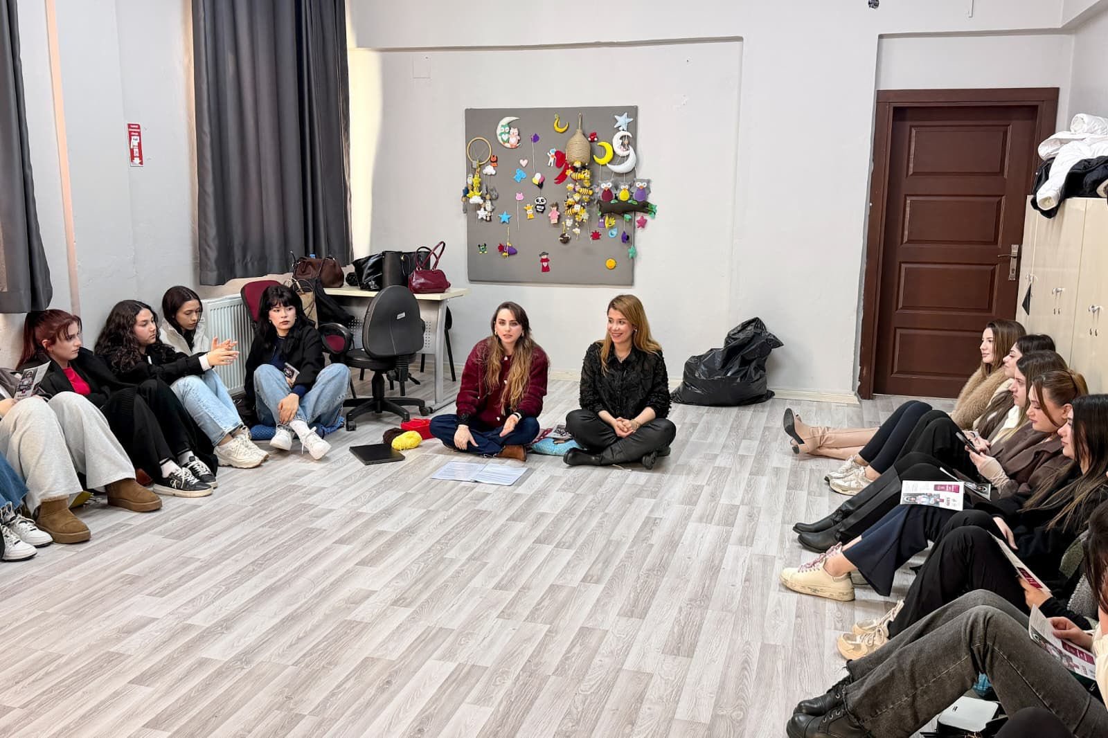 D256C7A4 E17F 4F72 807F 00Ee8E6A5B58