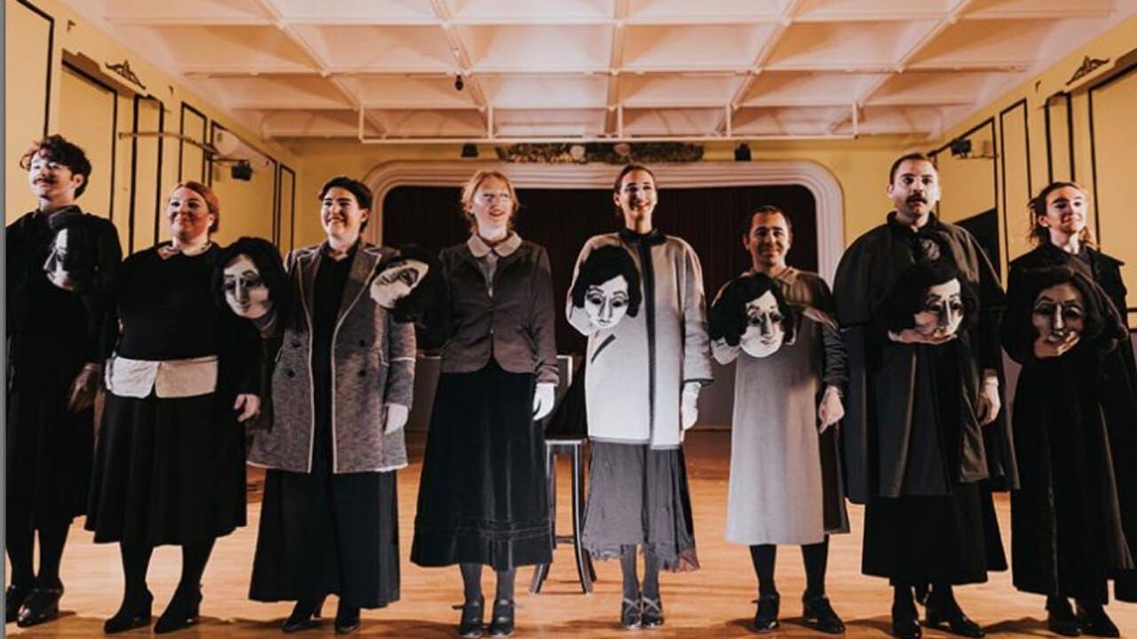 42A0482E Ab53 4F89 B4C3 D240B6Ca29E9