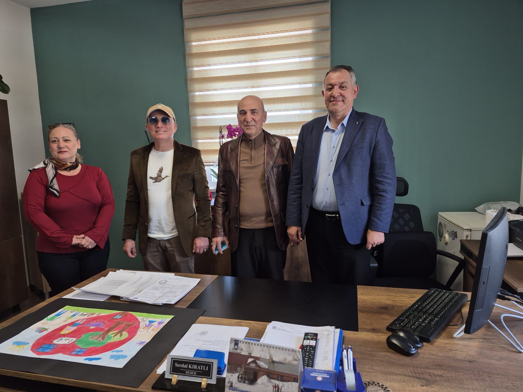 53F09661 1827 4390 A421 28800372Ee1A