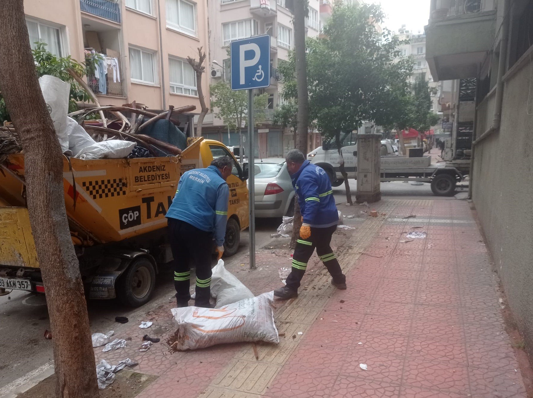 Akdeniz Belediyesi’nden Büyük Hacimli Atıklara Sıkı Takip