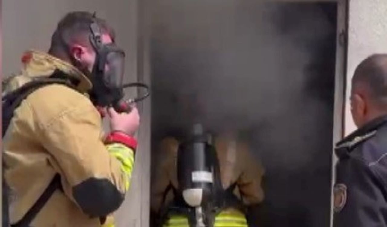 Kahramanmaraş'ta ikamet ve depo yangını