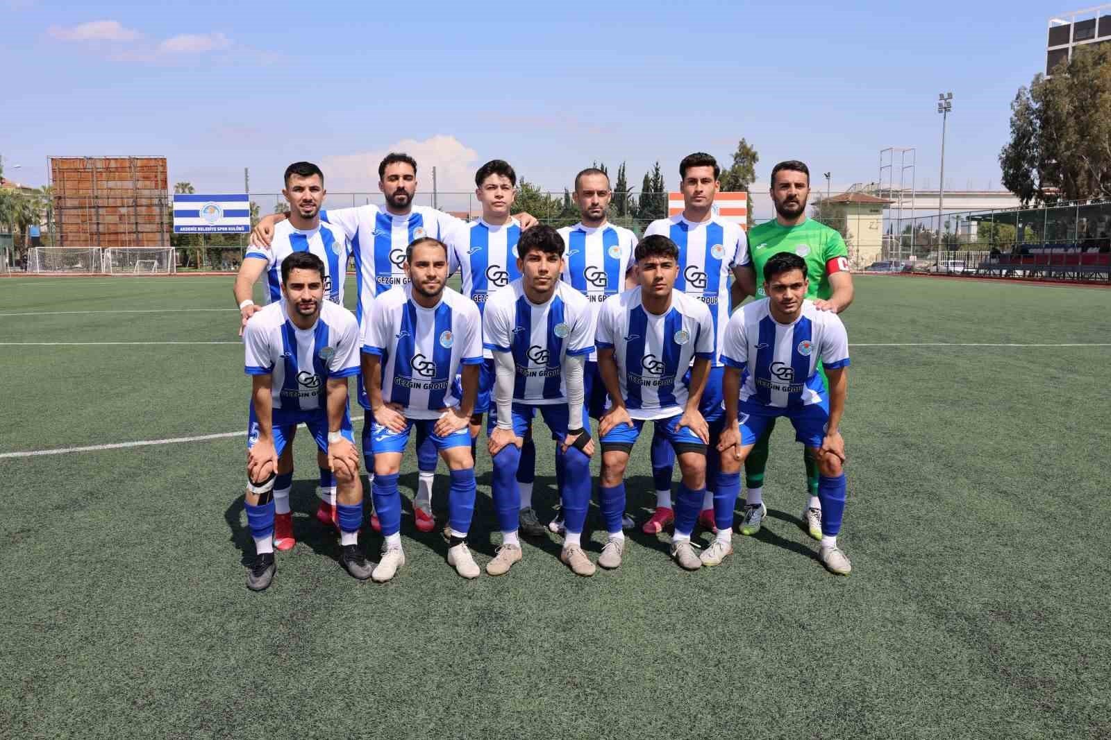Akdeniz Belediye Spor'dan Play-Off'ta farklı galibiyet