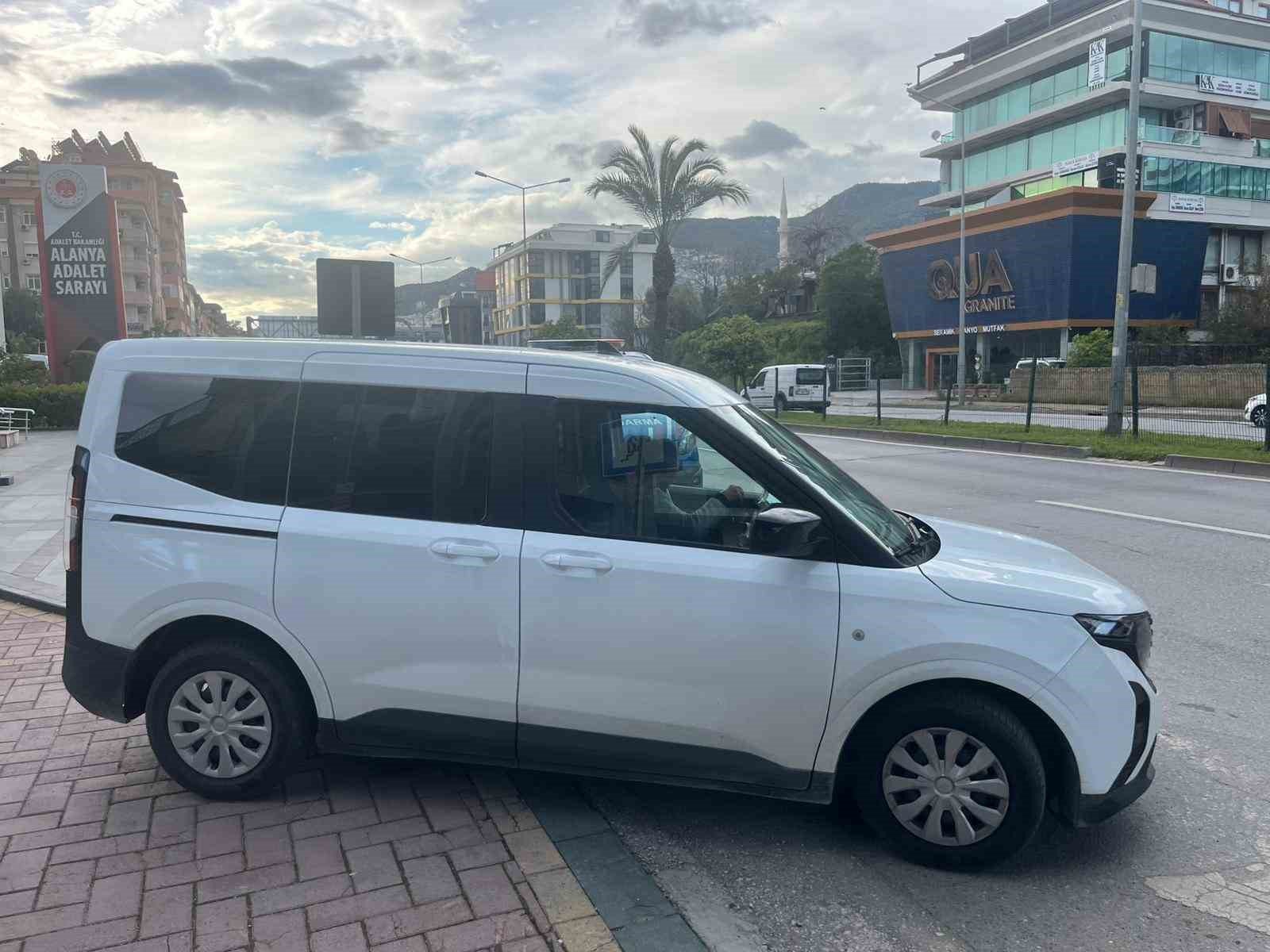 Alanya'da 9 yıl 9 ay hapis cezası bulunan şahıs yakalandı