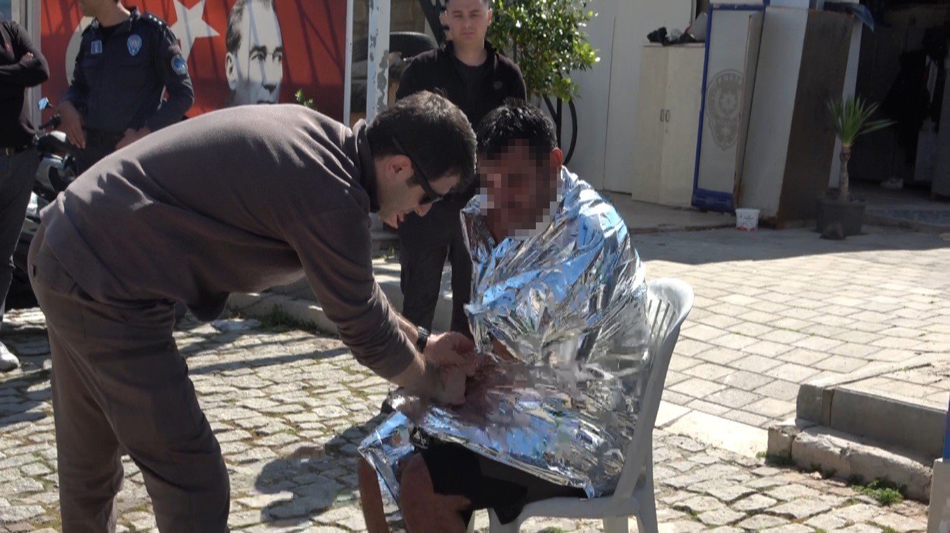 Antalya'da denize açıldığı kano devrildi, suda 3 saat kurtarılmayı beklerken imdadına deniz polisi yetişti