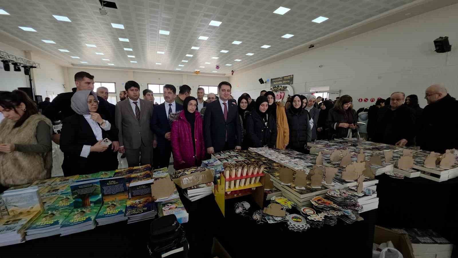 Hassa'da kitap şenliği