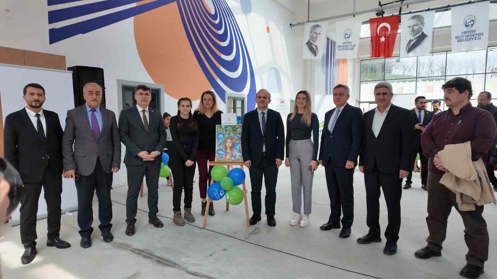 Hatay'da küçük ressamlar tuvallerinde suyu anlattı