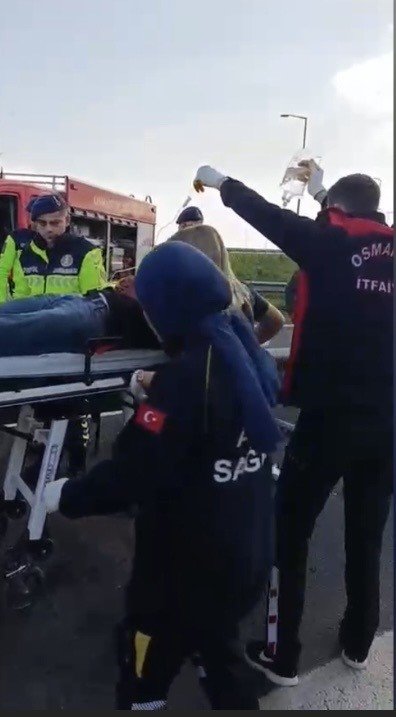 Osmaniye'de kontrolden çıkan tır devrildi: 1 yaralı