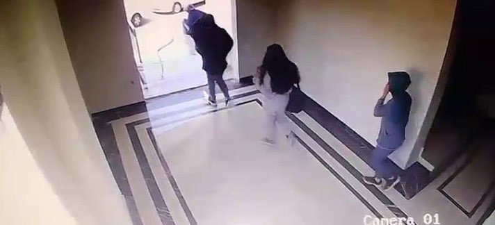 Şehir şehir gezip, evlerden hırsızlık yapan suç makinesi 3 kadın yakayı ele verdi