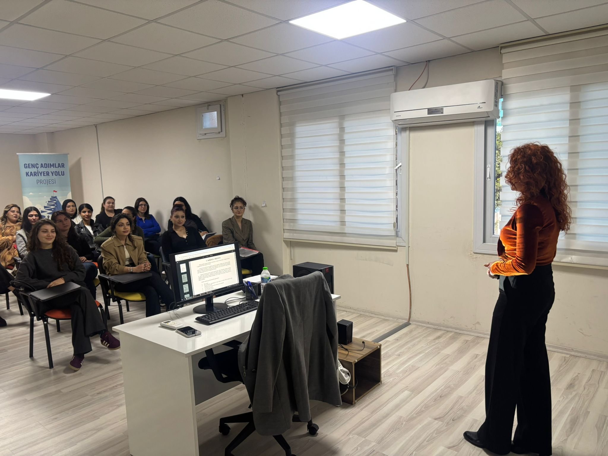 Fe30E3F2 E08C 4270 B312 Ff9Bac3F908E