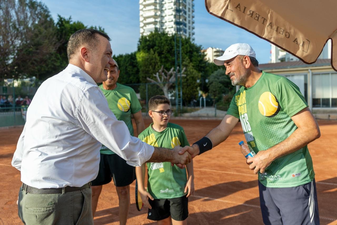 0003D6Df 411C 40Eb 8150 0D4D5772F0E6