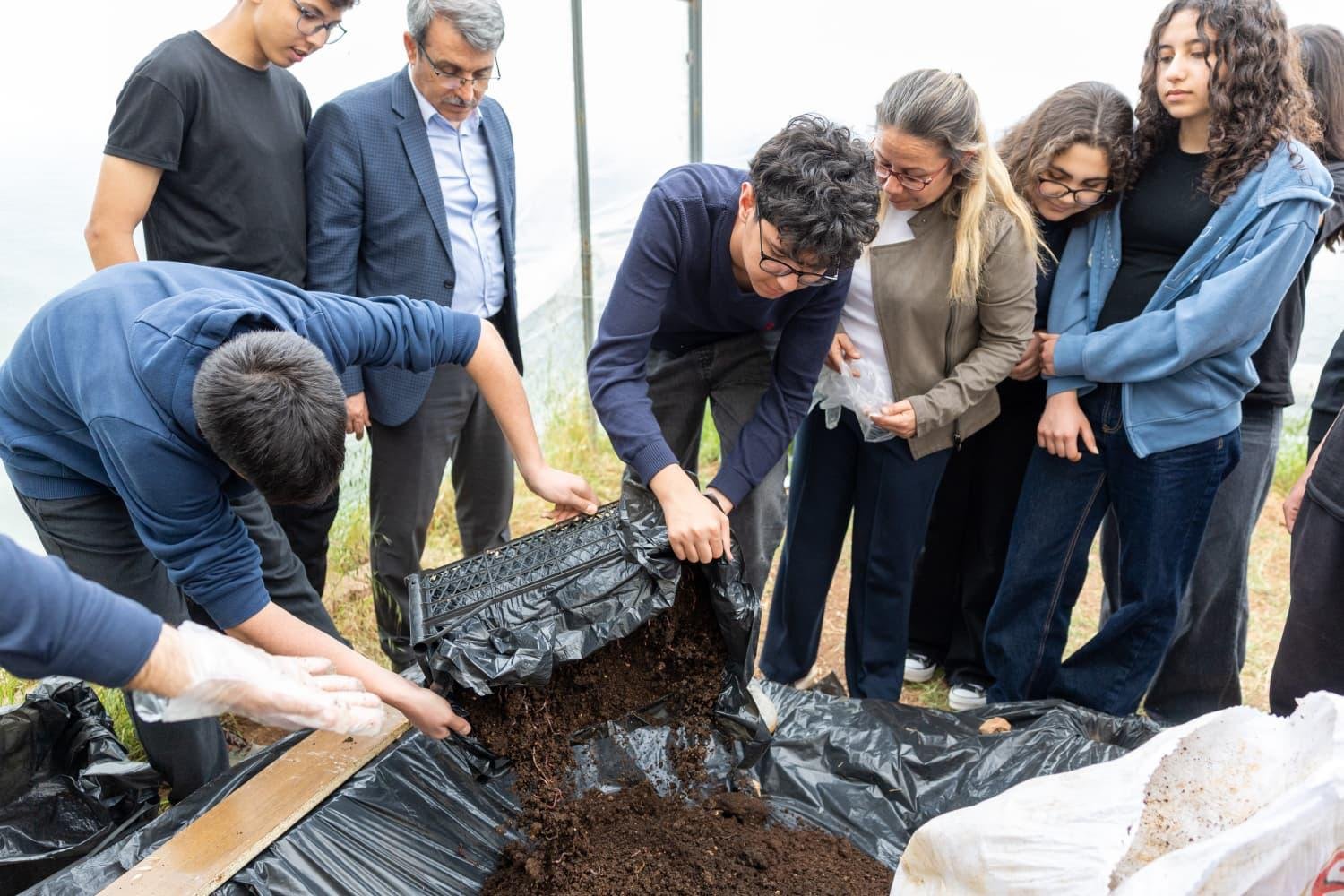 2Fb7Ee3C 4A54 463A 8257 7E41Cd94Fbcd