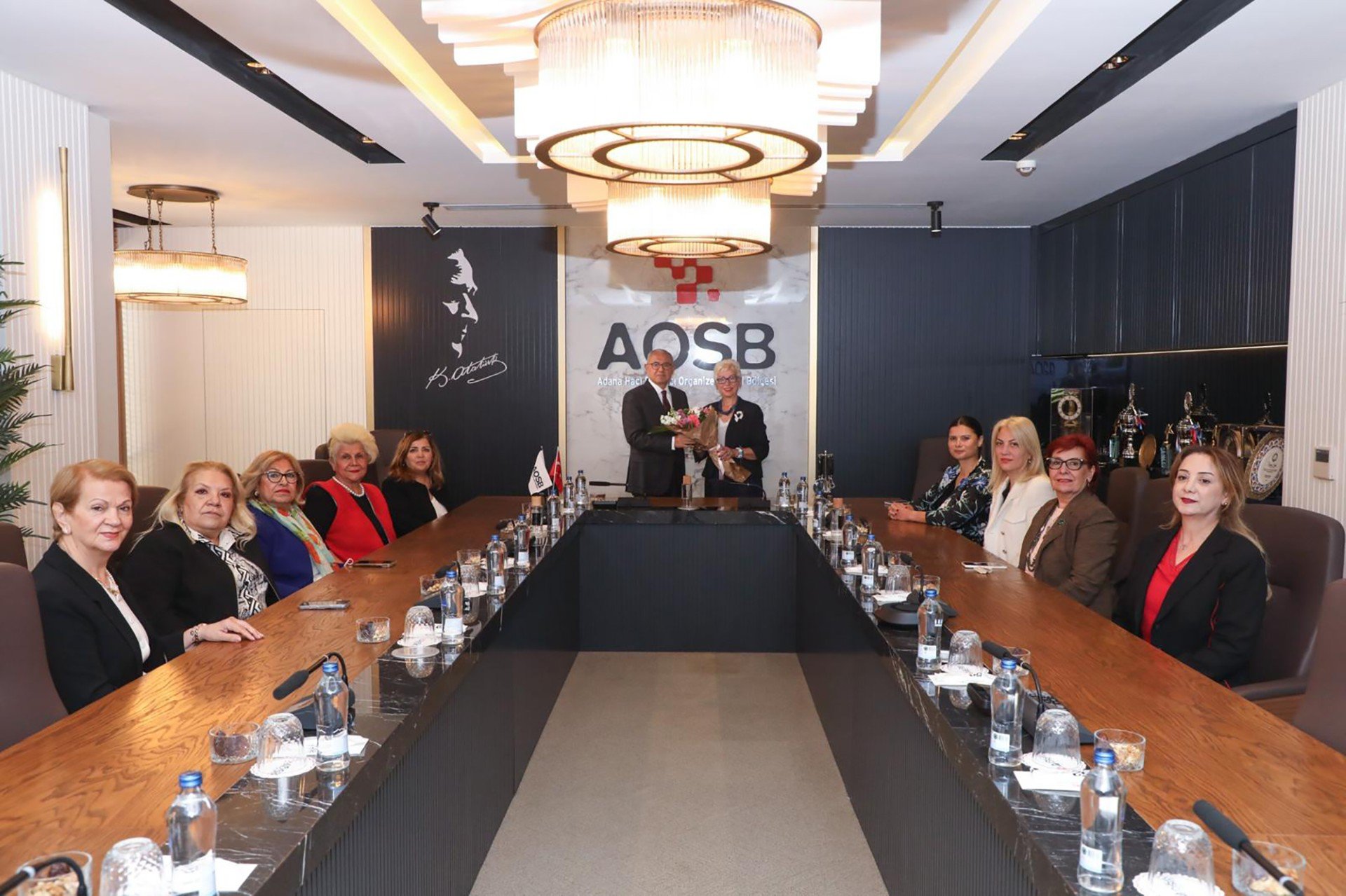 6Ef5Bf43 D932 4Dc6 Bf2F 28A975Dbf7Fc