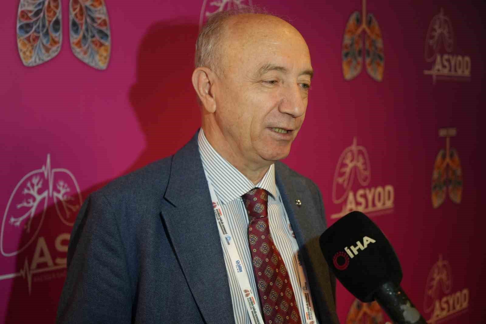 Akciğer kanserinde ölüm oranı ürkütüyor: '20 yıl sigara içenler taramadan geçmeli'