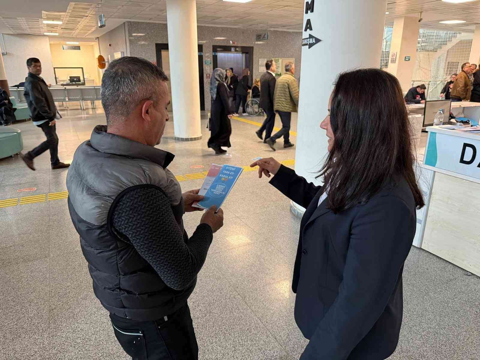 Alanya'da otizm farkındalık ayı'na anlamlı etkinlik